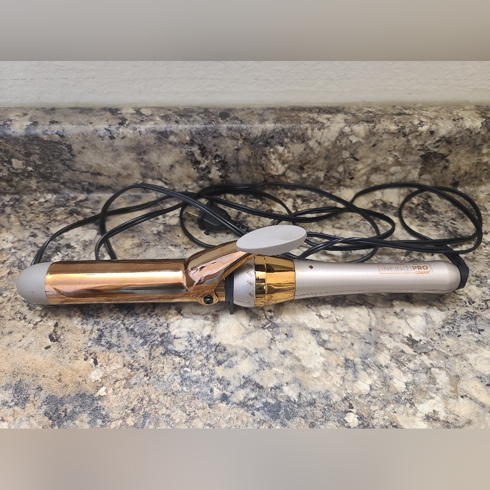Infiniti Pro Conair Curling Iron